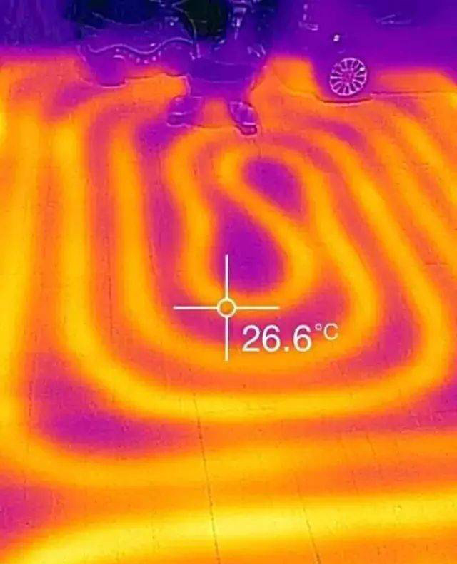 地暖管熱成像圖